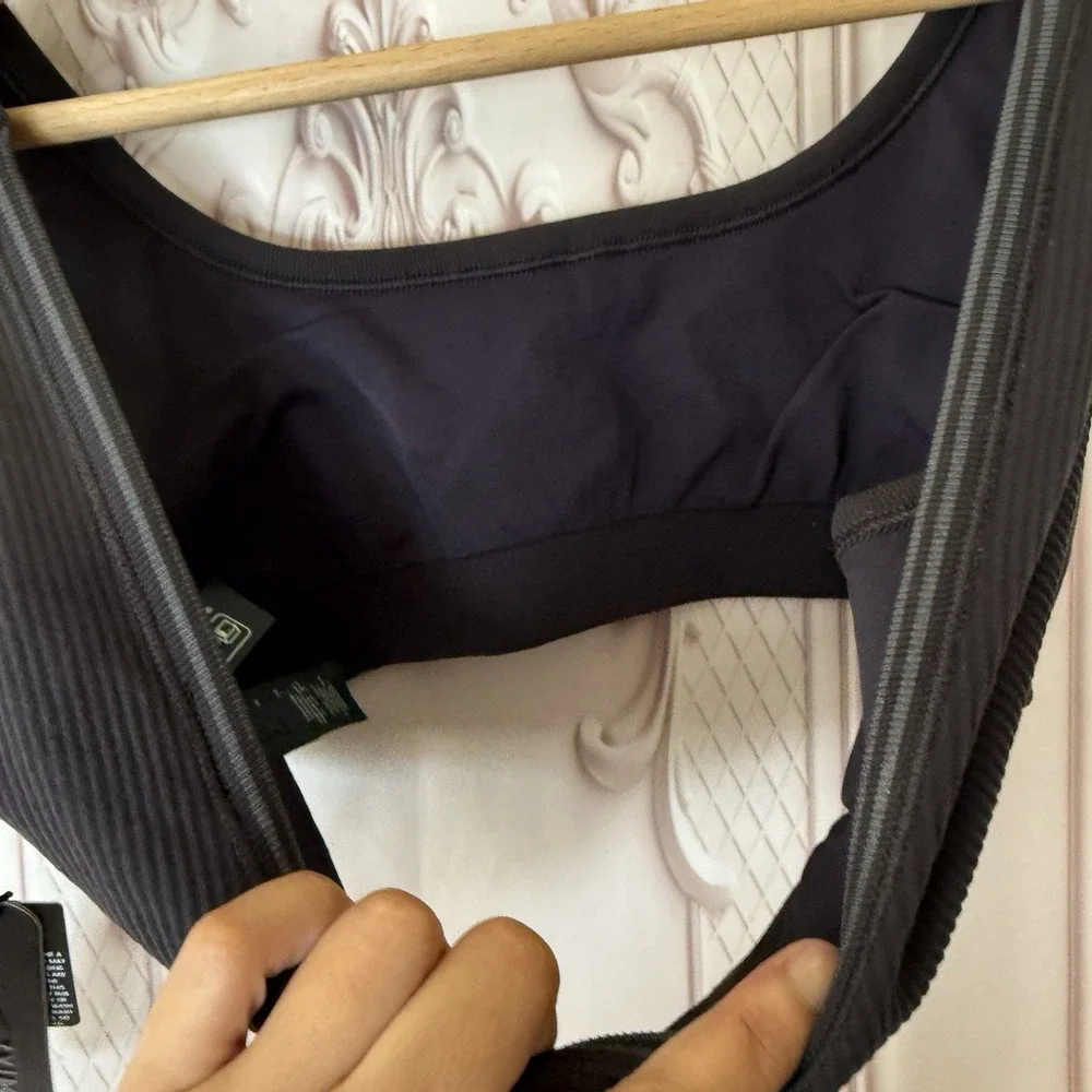 NWT SKIMS X Nike Ribbed Seamless Micro Scoop Bra Sz S Obsidian/Armor - Picture 11 of 11